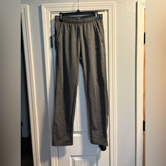 Nike Men’s Therma-FIT Training Sweatpants Gray Size Small - Picture 1 of 6
